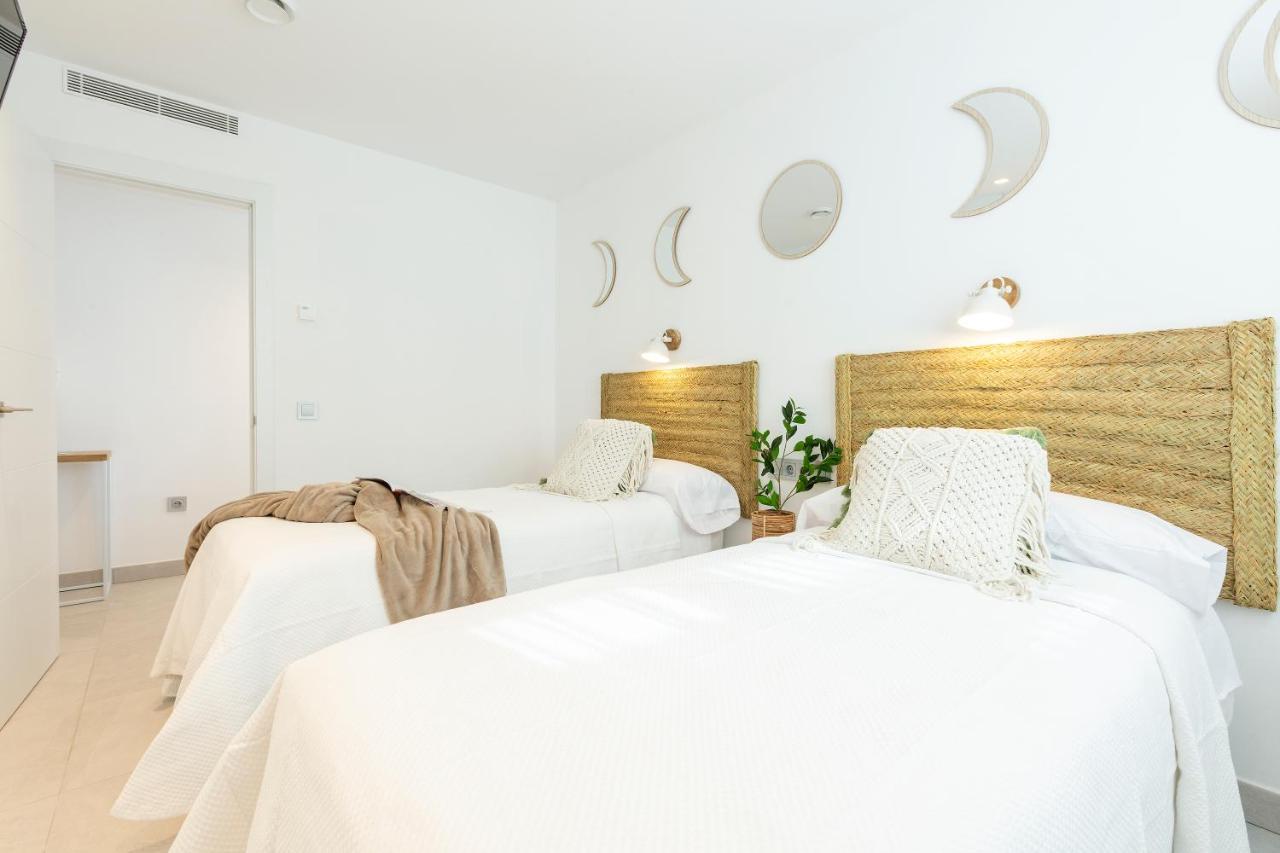 Apartamentos Martalia Nerja 토록스 외부 사진