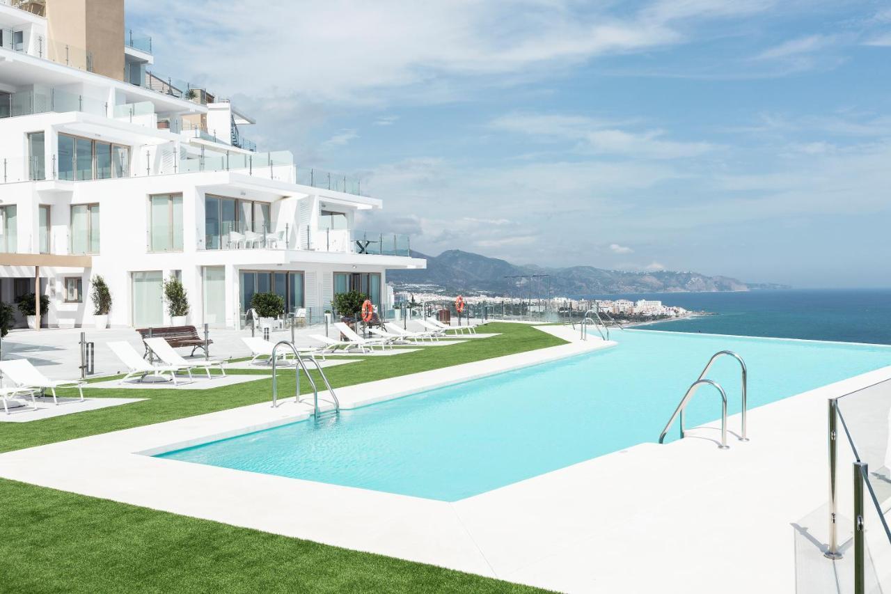 Apartamentos Martalia Nerja 토록스 외부 사진