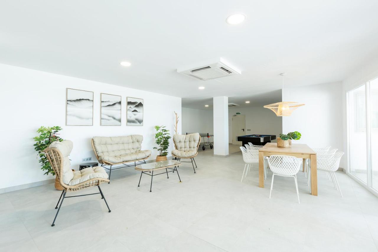 Apartamentos Martalia Nerja 토록스 외부 사진