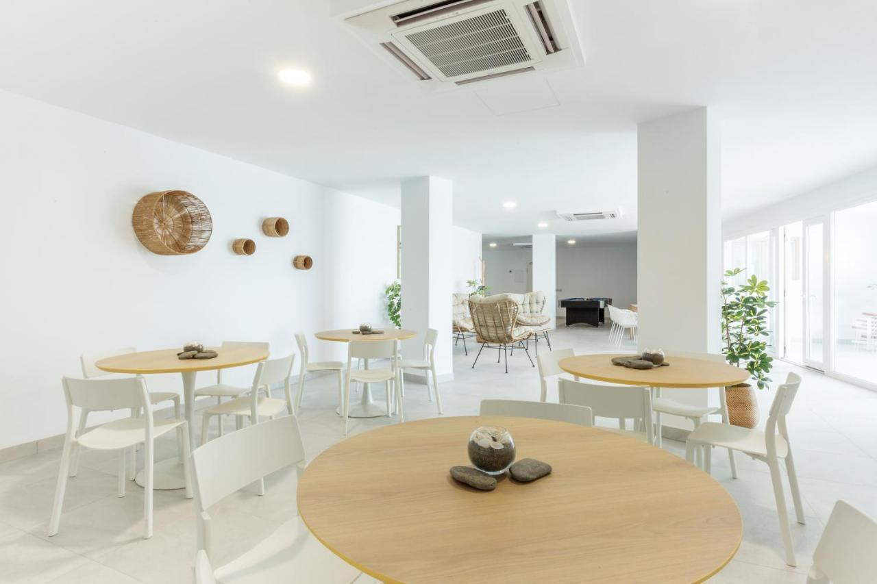 Apartamentos Martalia Nerja 토록스 외부 사진
