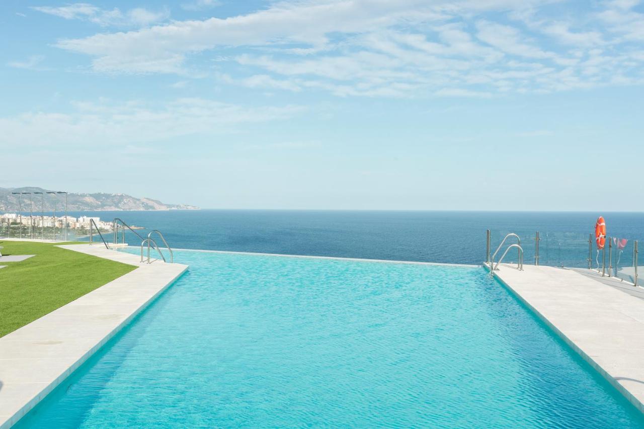 Apartamentos Martalia Nerja 토록스 외부 사진