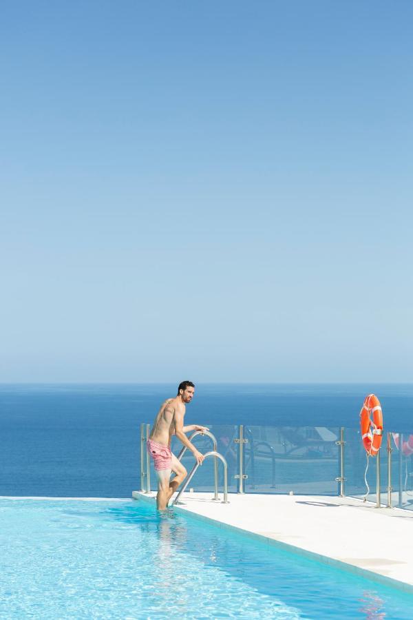 Apartamentos Martalia Nerja 토록스 외부 사진