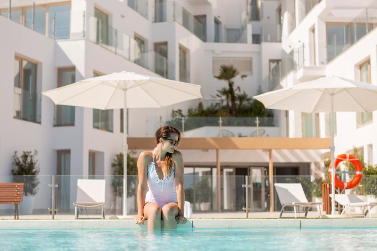 Apartamentos Martalia Nerja 토록스 외부 사진