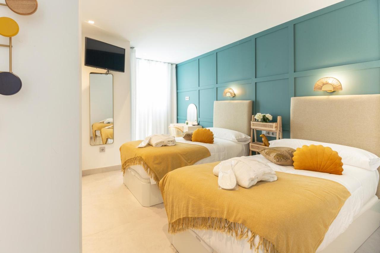 Apartamentos Martalia Nerja 토록스 외부 사진