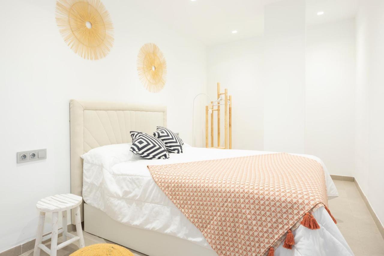 Apartamentos Martalia Nerja 토록스 외부 사진