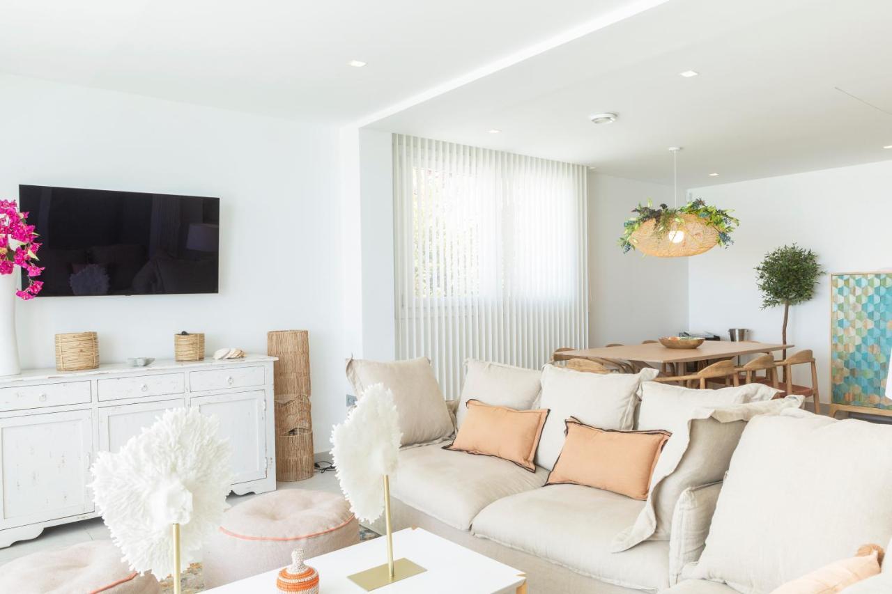 Apartamentos Martalia Nerja 토록스 외부 사진